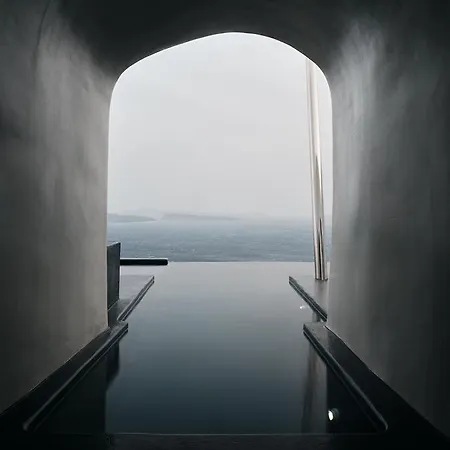 Abyss Santorini 5*