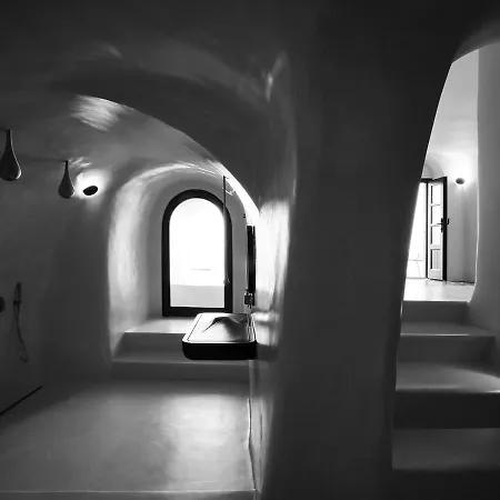Abyss Santorini Oia (Santorini)