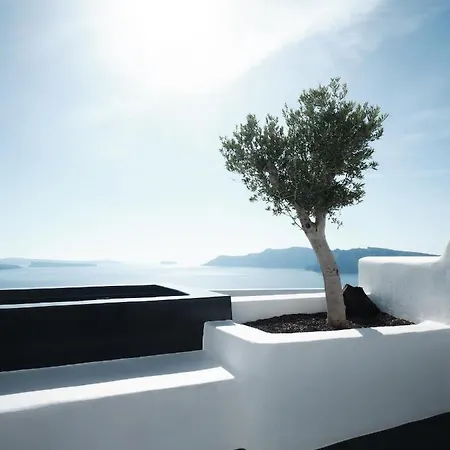 Abyss Santorini Oia