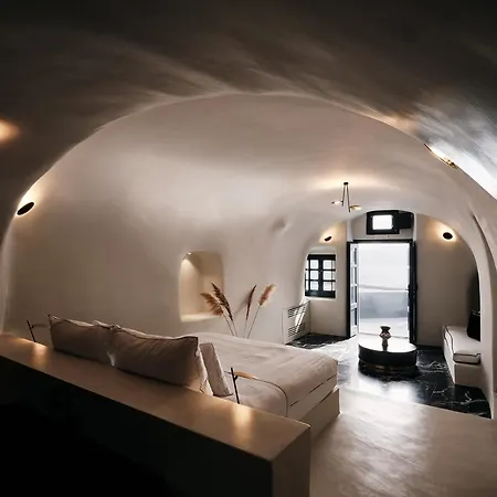 Abyss Santorini 5*